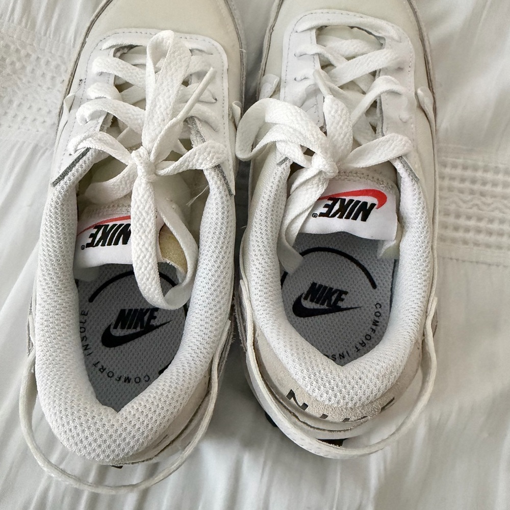 Nike Women's Beige and White Sneakers - Picture 3 of 5